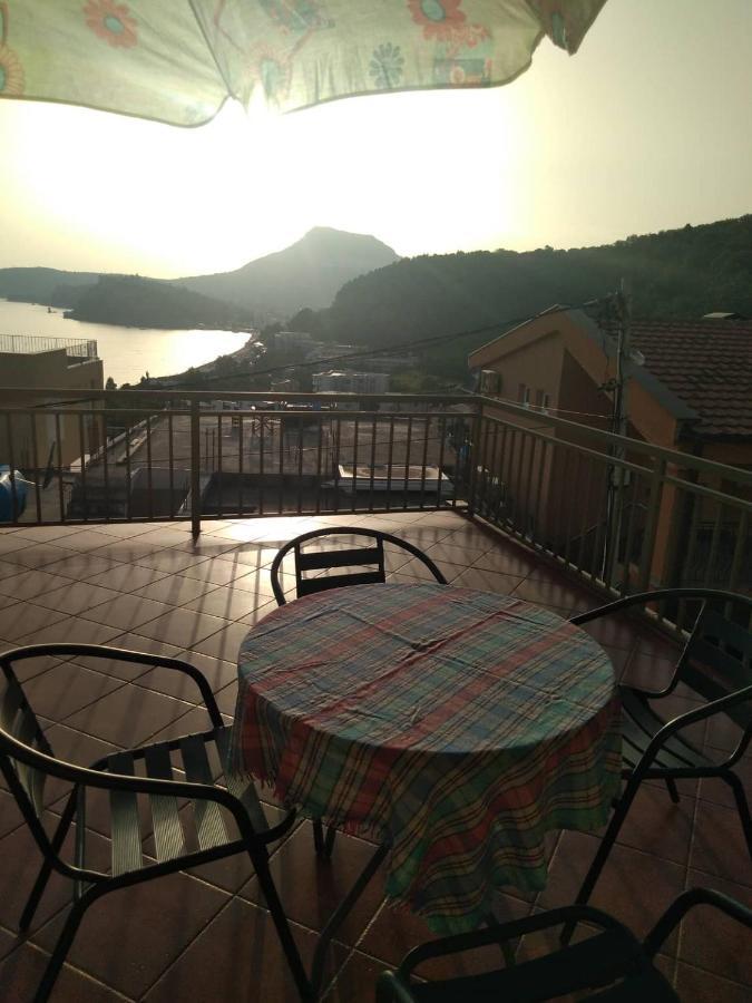Vito Apartments Сутоморе Экстерьер фото